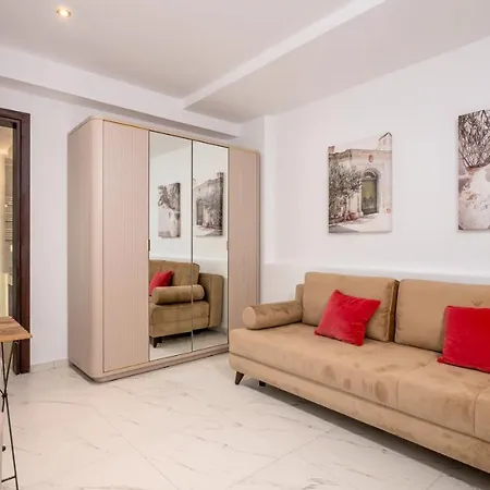 Pamina Mare Apartament