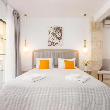 Pamina Mare Apartament