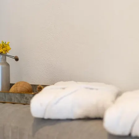 Pamina Mare Nea Skioni