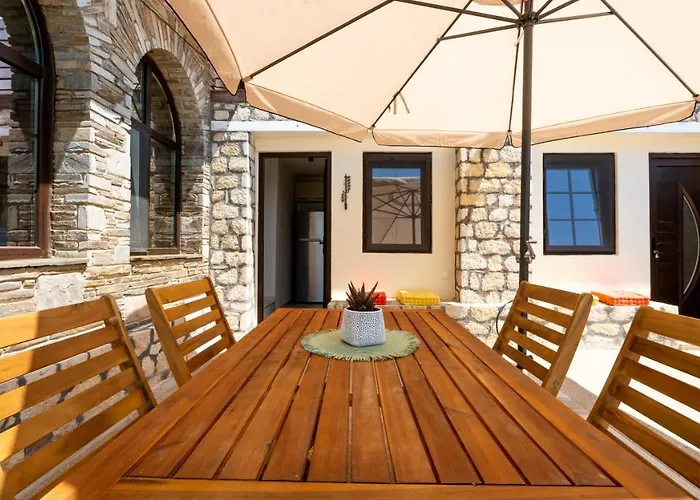 Pamina Mare Nea Skioni