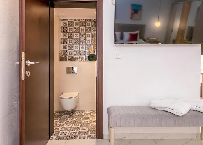 Pamina Mare Nea Skioni